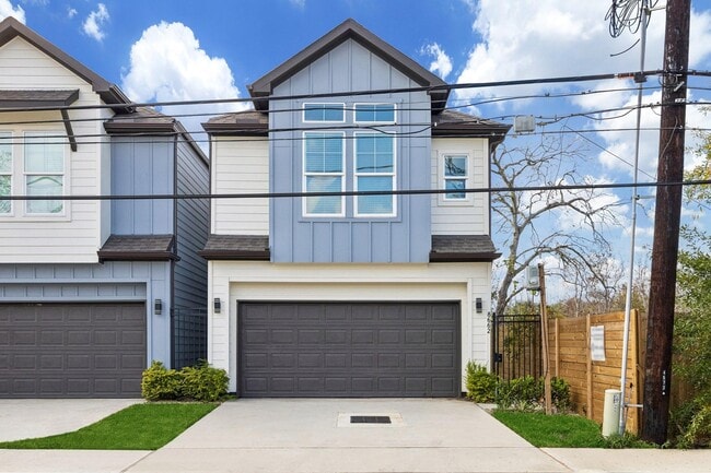 Building Photo - 8662 Easthaven Blvd