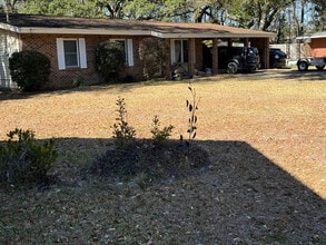 Building Photo - 3736 Cumberland Dr