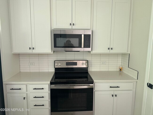 Building Photo - 11561 Admiral Cv Dr