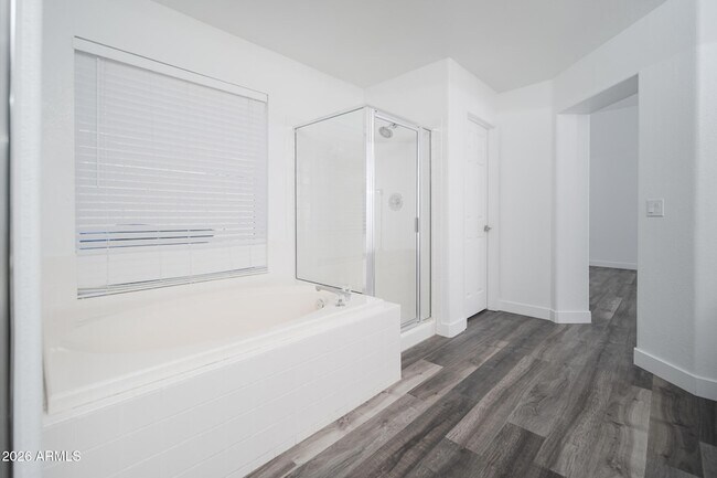 Building Photo - 18031 N 15th Pl