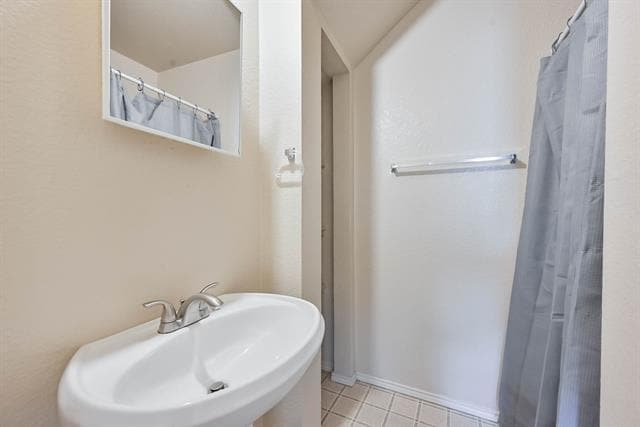 Building Photo - 404 Kings Way Dr