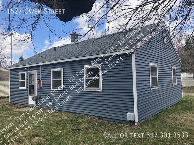 Building Photo - 1527 Owen St