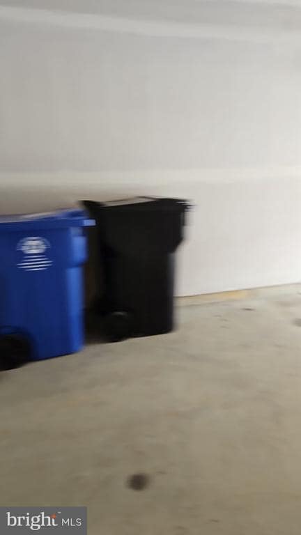 Building Photo - 30 Elliot Ln