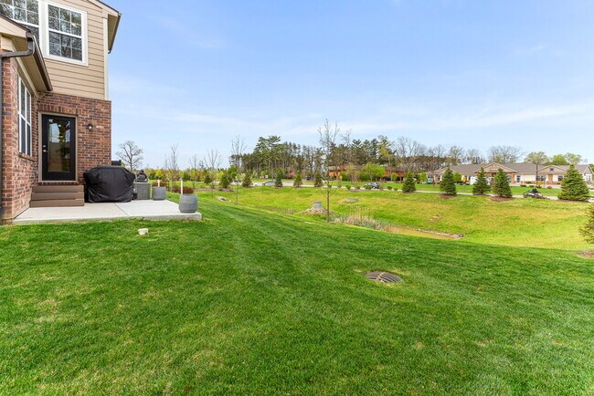 Building Photo - 1675 Addison Cir