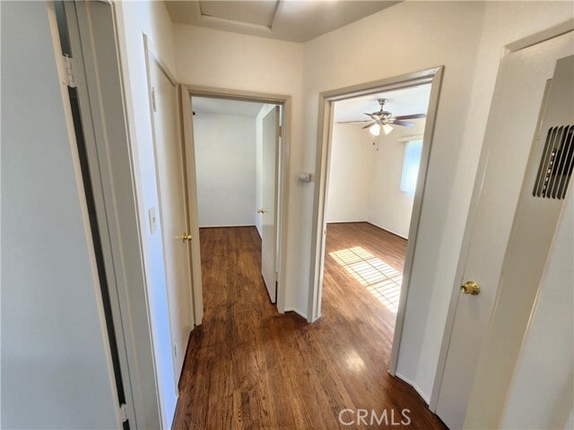 Building Photo - 21 W Newman Ave