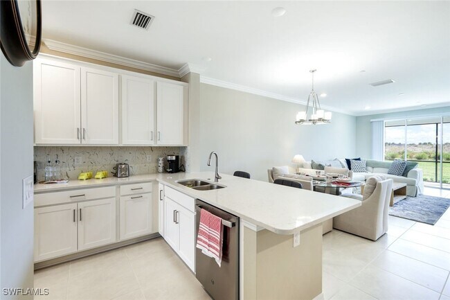 Building Photo - 11811 Venetian Lagoon Dr