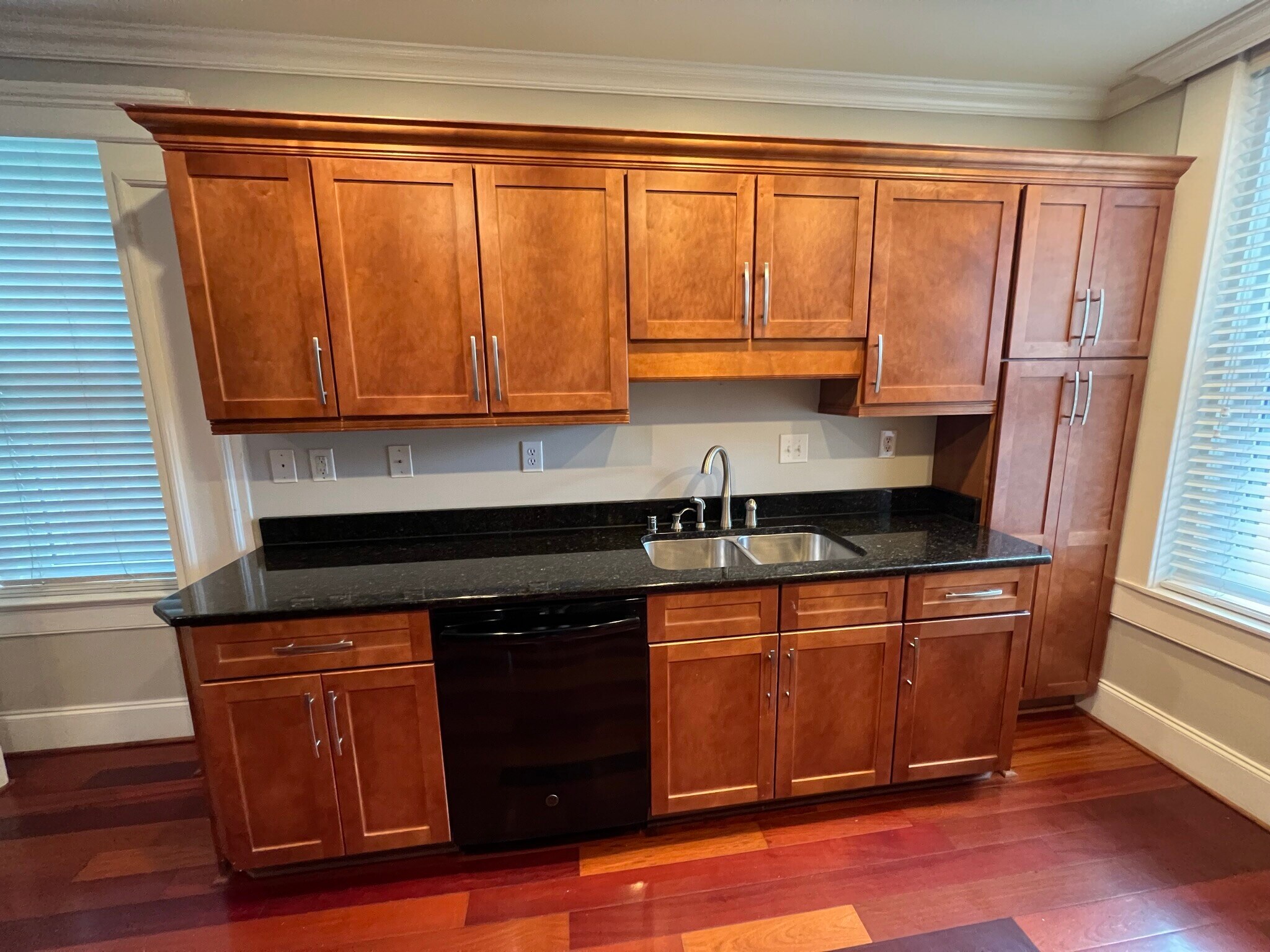 Building Photo - 1233 Bardstown Rd