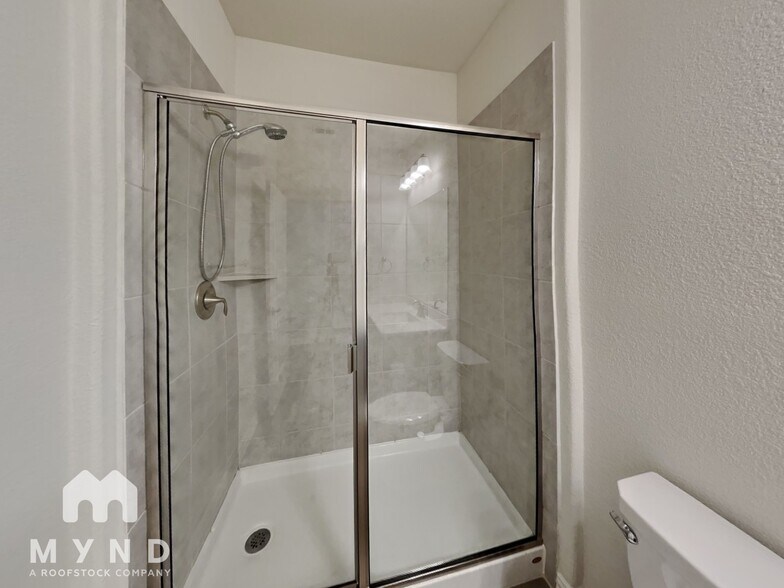 Building Photo - 14880 Gilley Ln