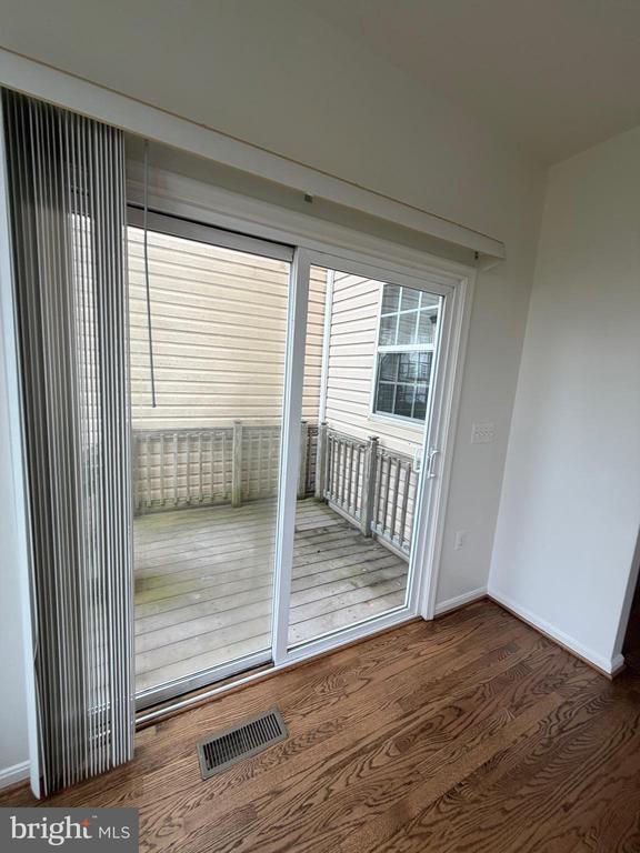 Building Photo - 388 Starkey's Landing