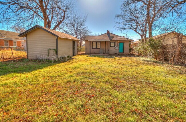 Building Photo - 1709 NW 32nd St