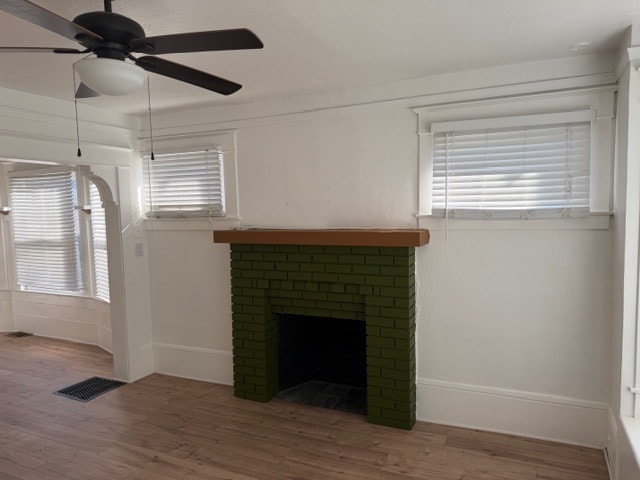 Building Photo - 25 W Walnut St