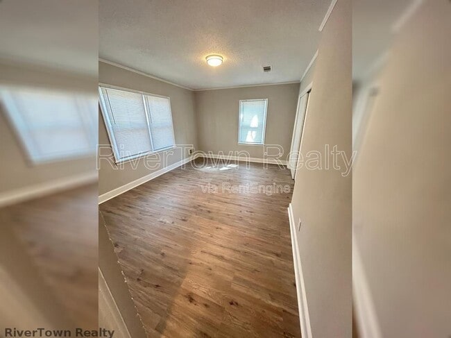 Building Photo - 2144 Henry Cir