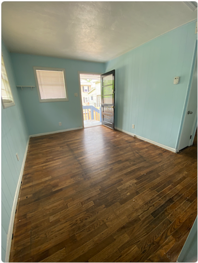 Building Photo - 135 Macey Ave
