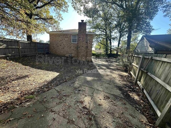 Building Photo - 3265 Hanna Dr