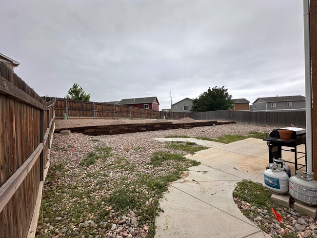 Building Photo - 5136 Killdeer Dr
