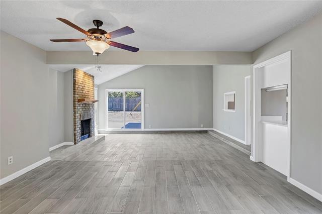 Building Photo - 9724 Summerwood Cir