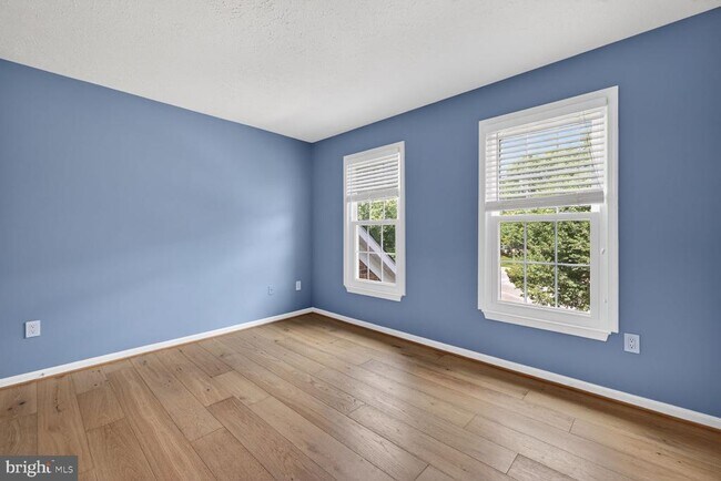 Building Photo - 12320 Pissaro Dr