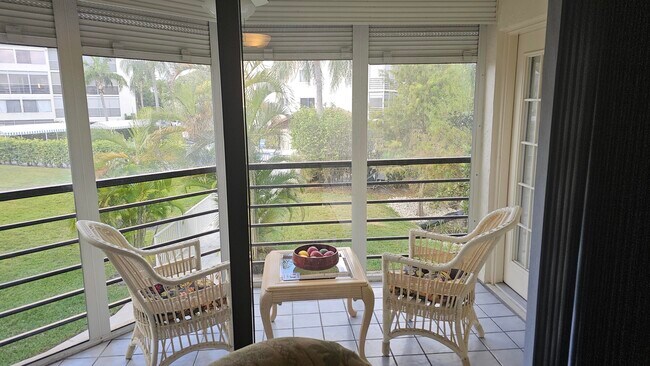 Building Photo - 3138 Via Poinciana