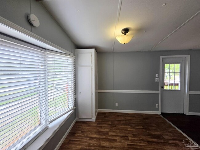 Building Photo - 8527 San Juan Calzada