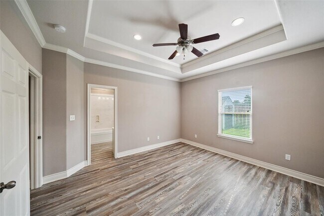 Building Photo - 14103 Overstreet Dr