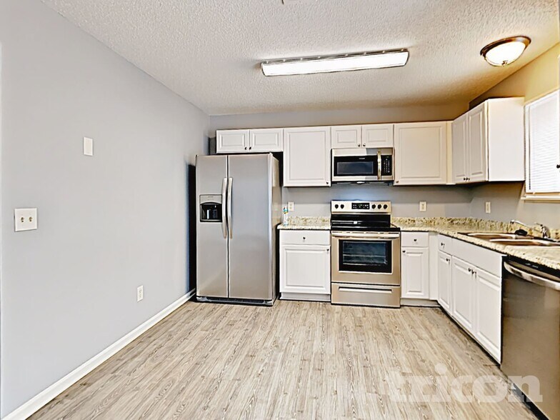 Building Photo - 19 Sterling Ridge Ct