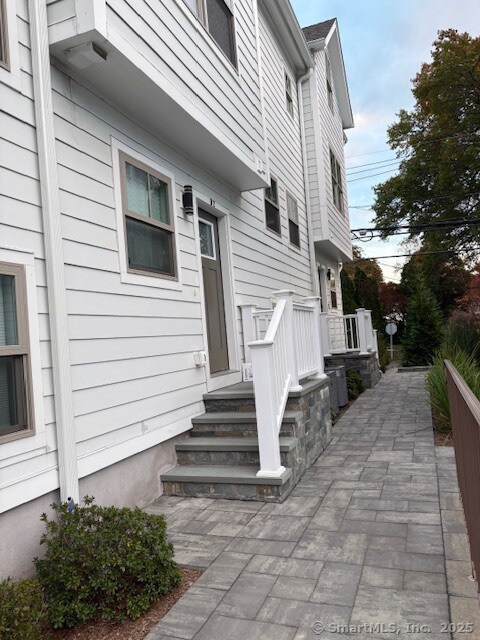 Building Photo - 1 Howard Ave