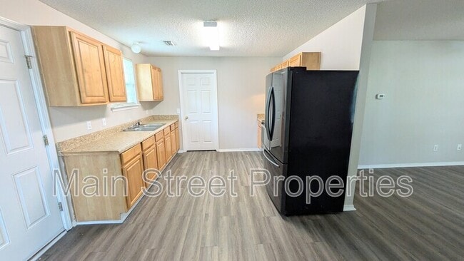 Building Photo - 8660 Figland Ave