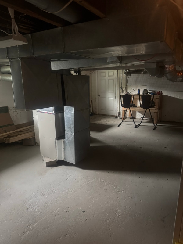 Building Photo - 103 Bowling Ln