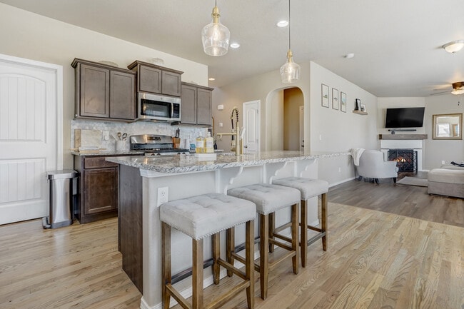 Building Photo - 7143 Jagged Rock Cir