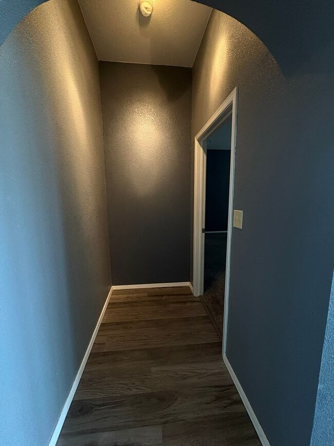 Building Photo - EASTSIDE HOME FOR RENT IN "THE TIERRAS"