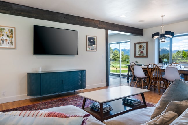 Building Photo - 1815 Lower Valley Rd