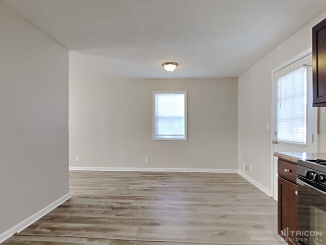 Building Photo - 2632 John Petree Rd