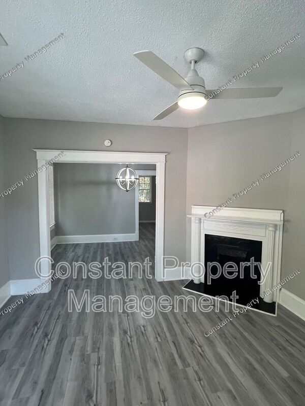Building Photo - 495 Pittman St