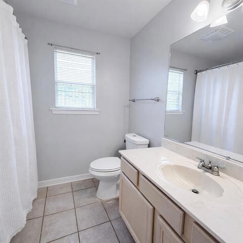 Building Photo - 926 Armand St