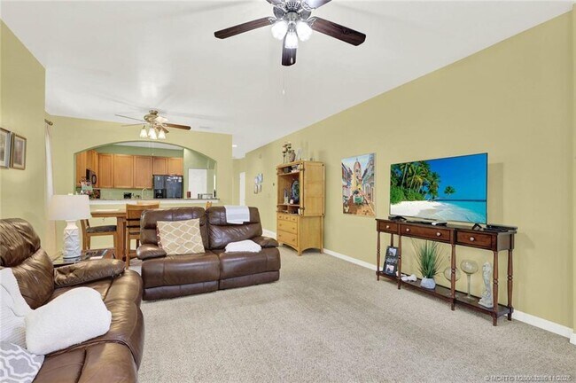 Building Photo - 301 S Compass Dr