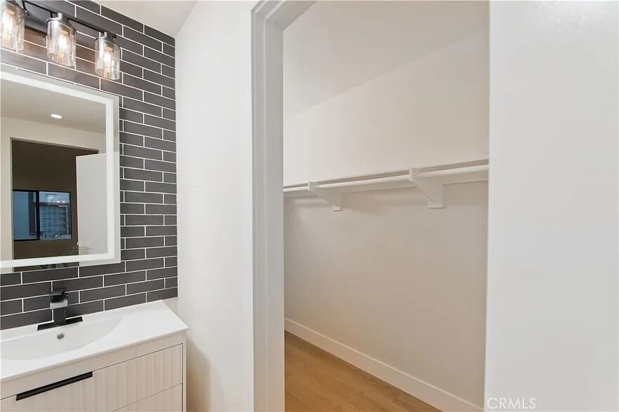 Building Photo - 18028 Saratoga Way