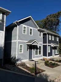 Building Photo - 2120 Herman St
