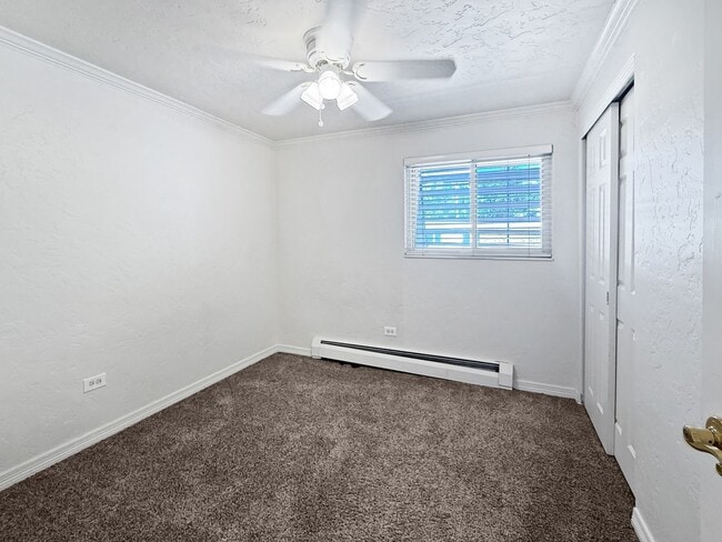 Building Photo - $0 DEPOSIT OPTION. CHEESMAN PARK! TWO STORY CONDO! ADDITIONAL HALF BATH ON MAIN LEVEL! PARKING, H...