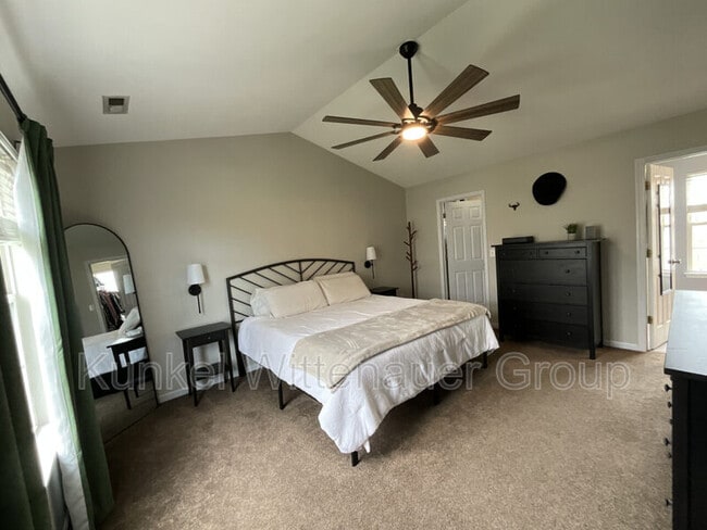 Building Photo - 2833 Smokehouse Way