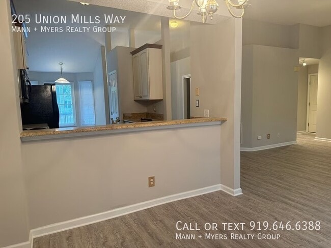 Building Photo - 205 Union Mills Way