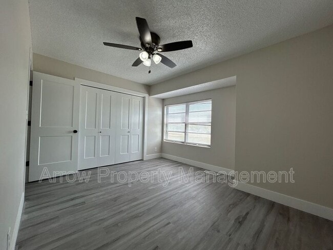 Building Photo - 1320 S Jackson St