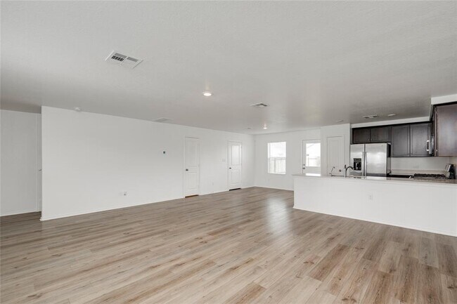 Building Photo - 13520 Knights Br Dr