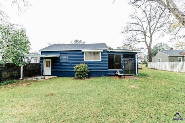 Building Photo - 1304 Georgia Ave