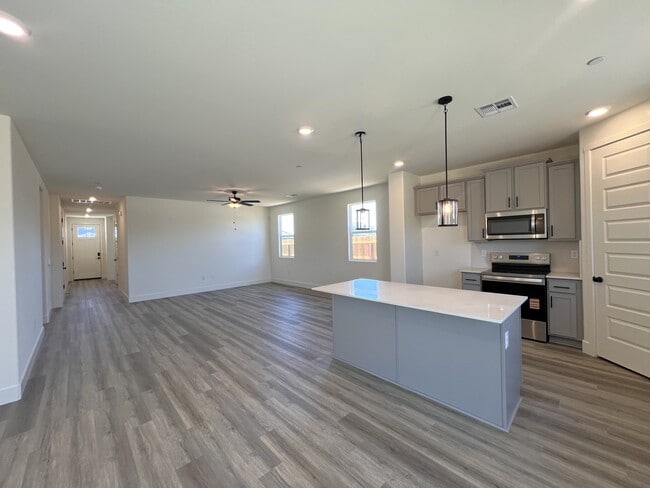 Building Photo - 8234 Violet Rose Ct