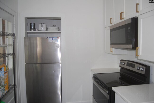 Building Photo - 1527 Gladden St