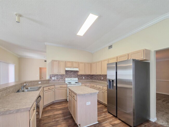 Building Photo - 1057 Freeboard Blvd