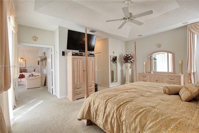 Building Photo - 5984 NW 74th St