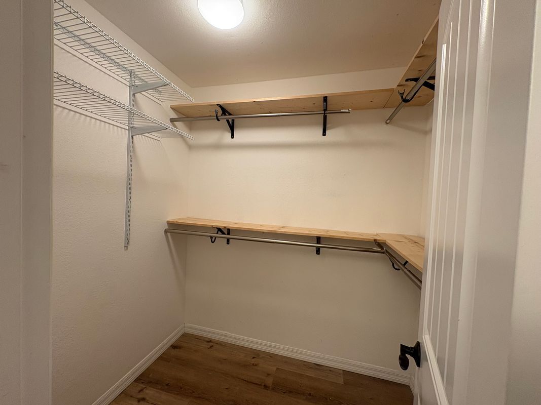 Building Photo - 14440 Harvey Ln