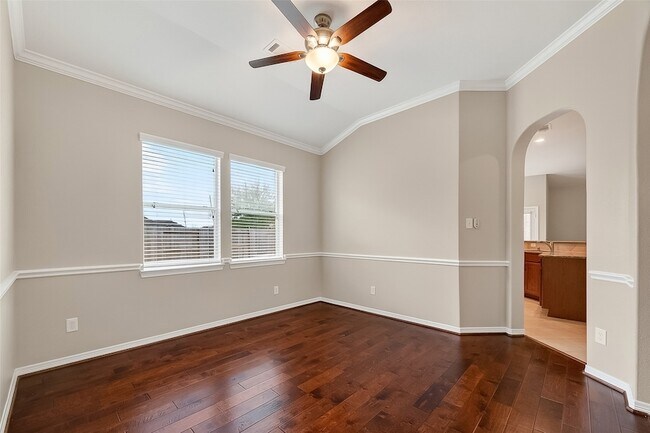 Building Photo - 3226 W Trail Dr