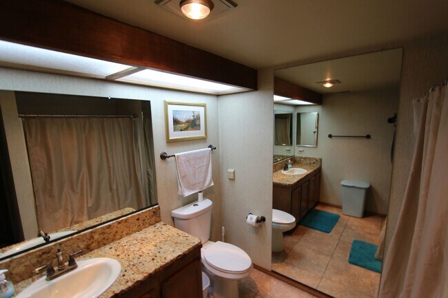 Building Photo - Furnished Country Club Condo | Private Balcony + Golf Course Views